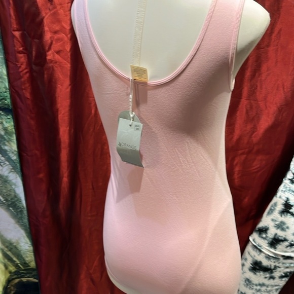 Nwt light pink one size fits all bamboo fabric tank top - Picture 2 of 7